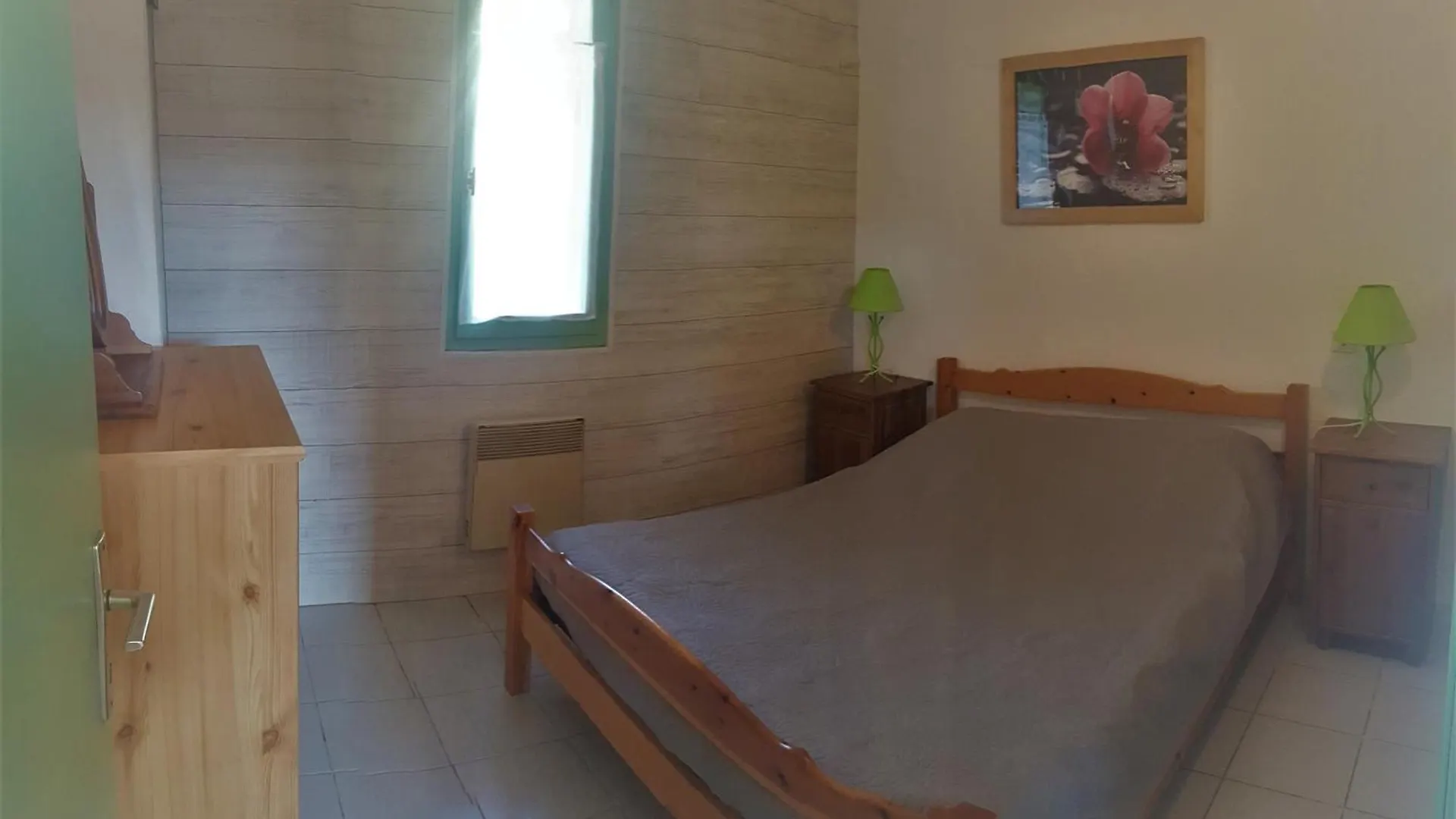 Σπίτι διακοπών Gites Les Lauzieres Climatises Avec Piscine Tauriers